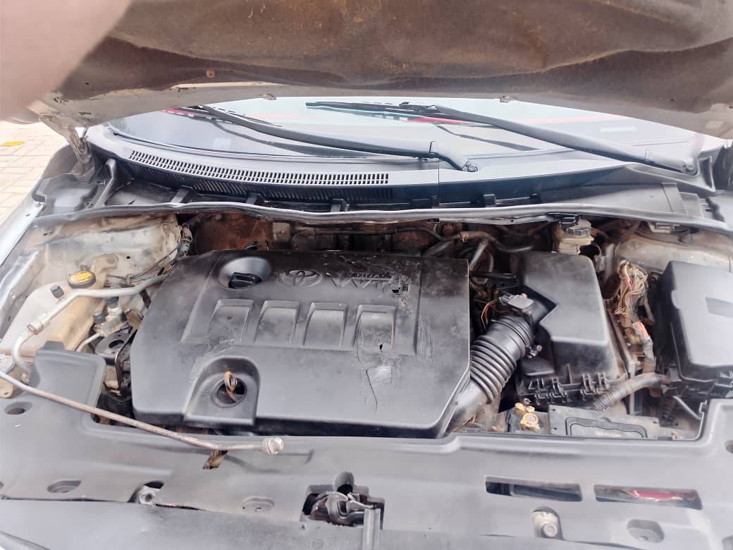 Distress sale neatly used Toyota Corolla 012 with sound untempered engine and automatic transmission...