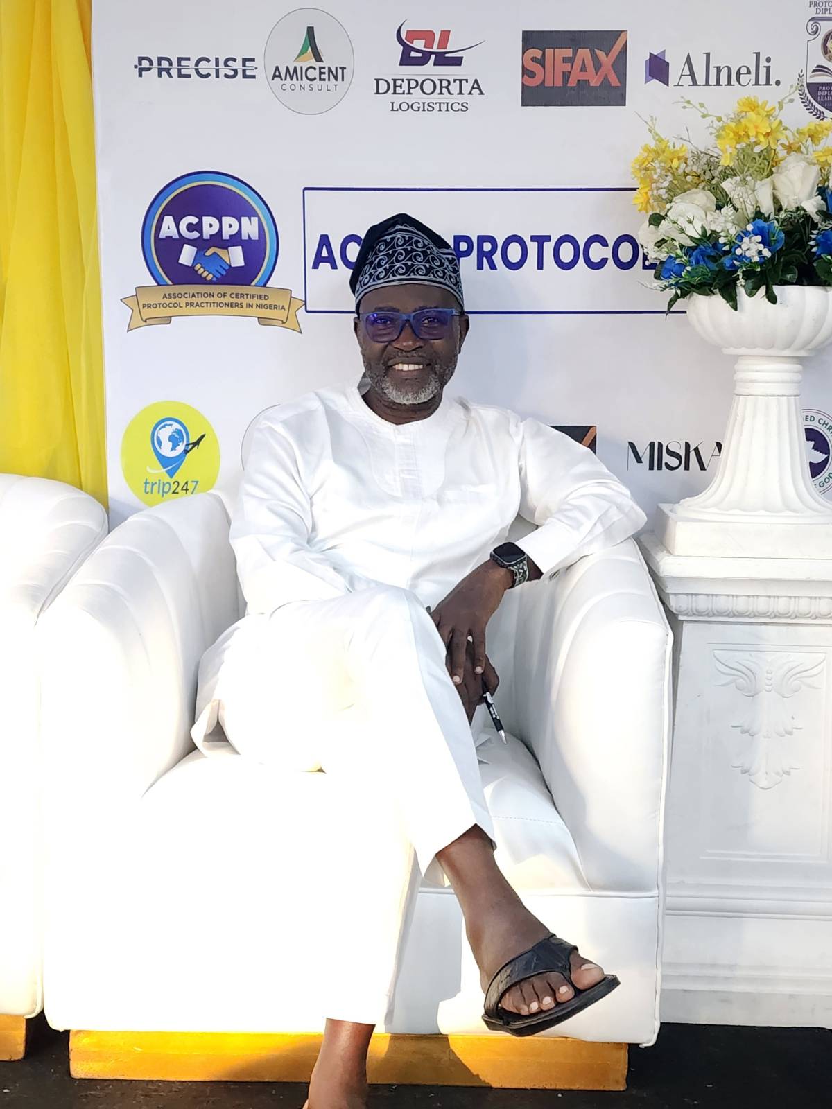 Sweet meπ at the National Protocol Congress in Lagos. Protocol is clarity, consistency, and account...