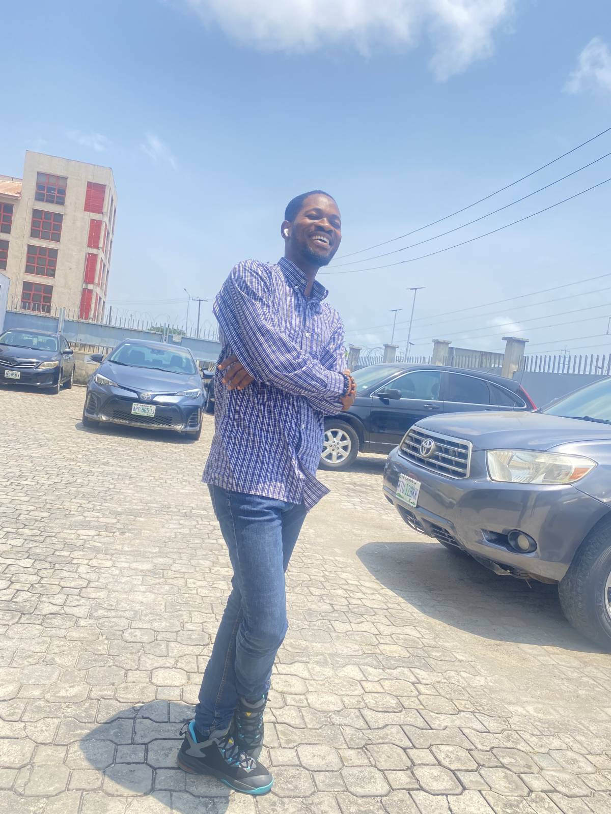 I beg I am still trying to learn this space, which kind post Una dey post for here make I know Waiti...