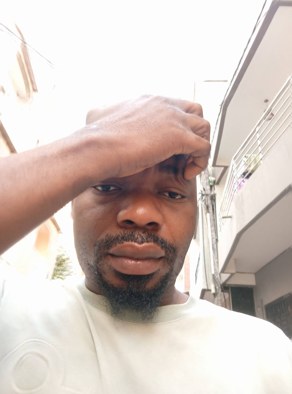 If you don't have goals, You will always work for someone who does.
O G CHIMEZIE