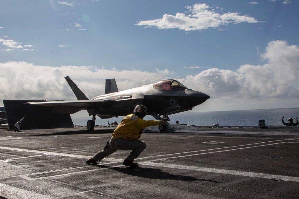 Breaking‼️
The U.S. Navy shot down an Iranian drone that approached the USS Abraham Lincoln (CVN-72...