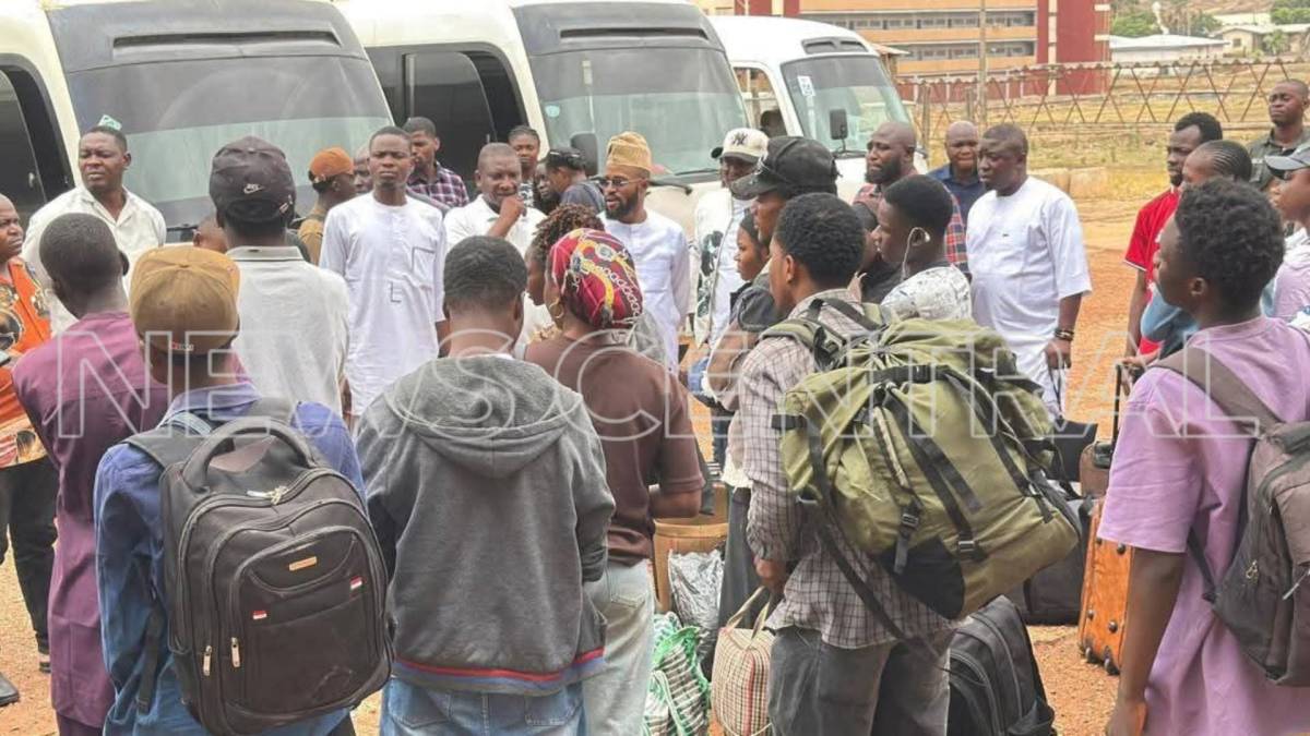 [IN PICTURES]: Students from Kogi State studying at the University of Jos have been directed to leav...