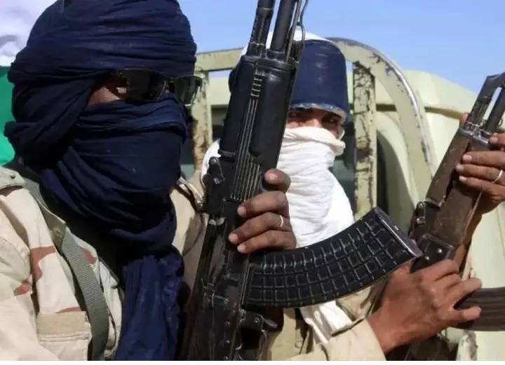 Bandits have killed five forest guards during a fresh attack on Nuku village in Kaiama Local Governm...