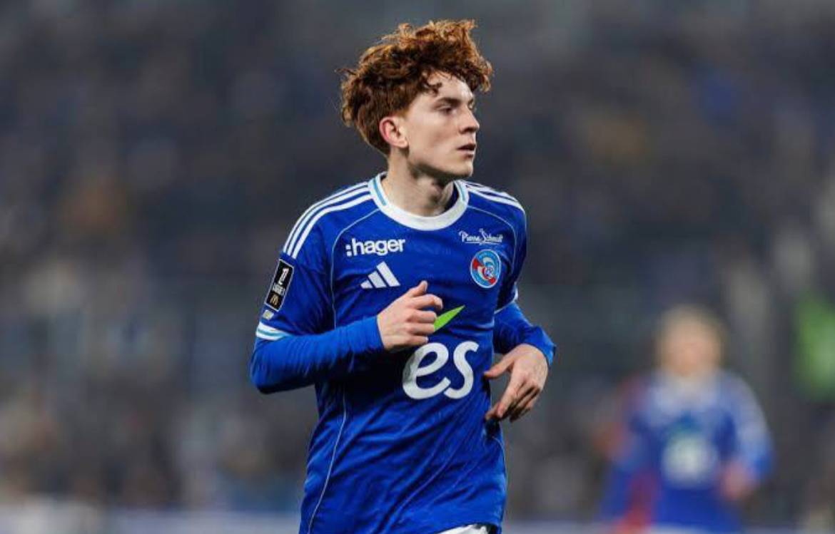 ‼️Strasbourg Alsace are resigned to losing midfielder Valentín Barco this summer.
🔗 L'Equipe
#CFC...