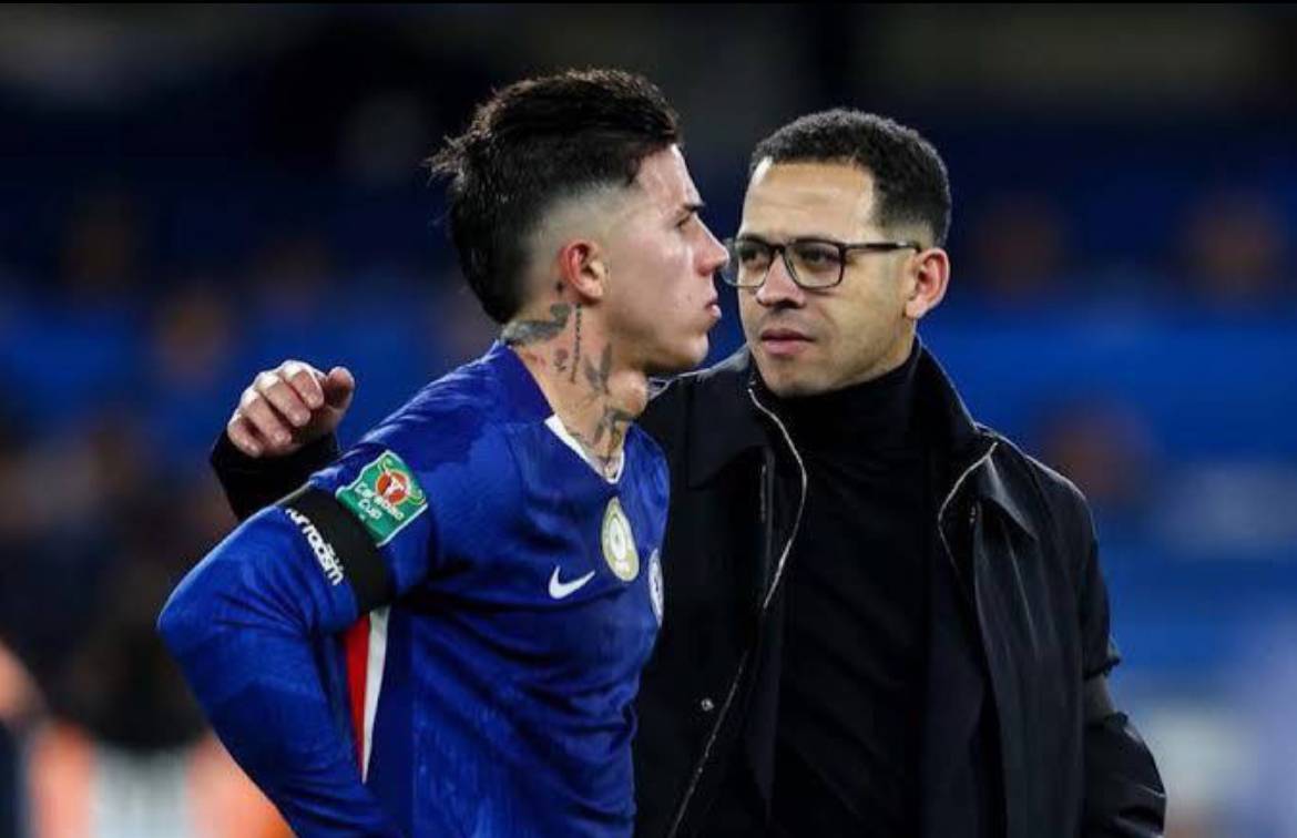 🗣️ Liam Rosenior on what 'hurdles' need to be overcome before Enzo Fernandez returns:
"There are st...