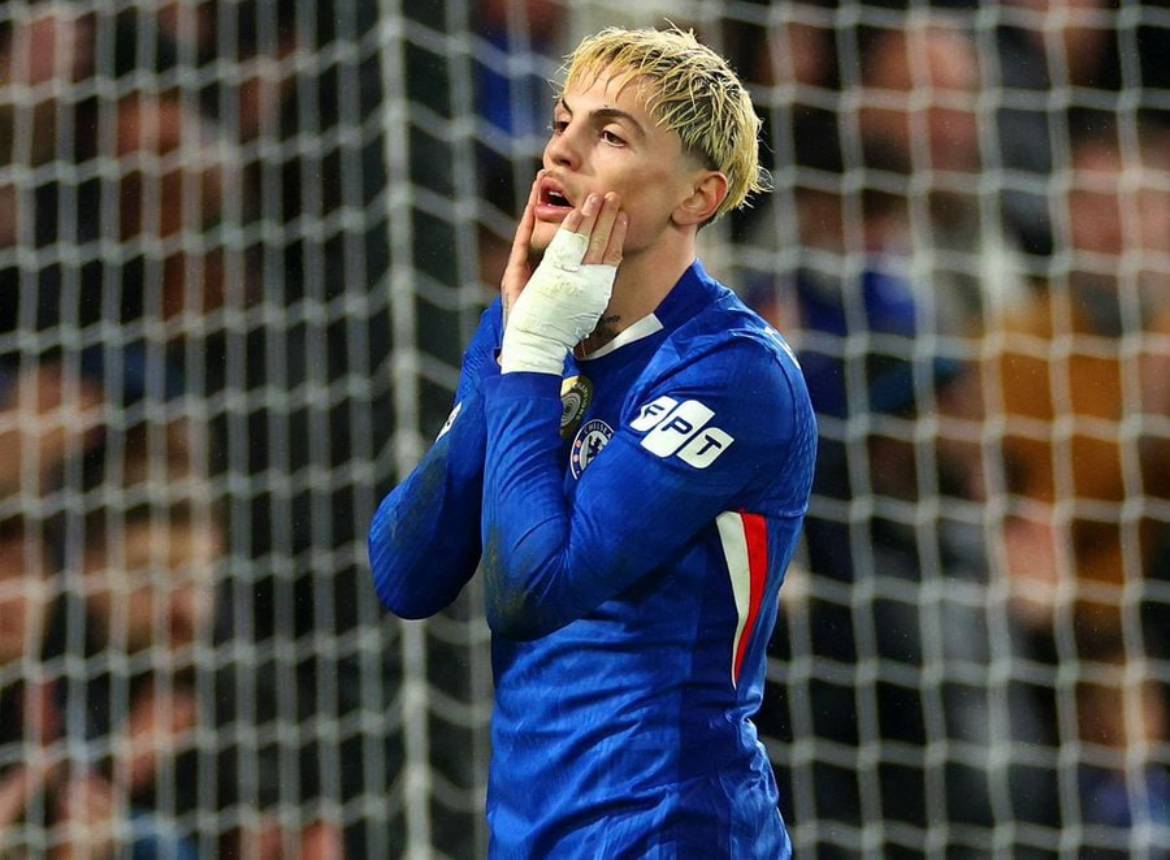 ๐จ Garnacho believes there are some mitigating circumstances for his faltering form. He arrived late...