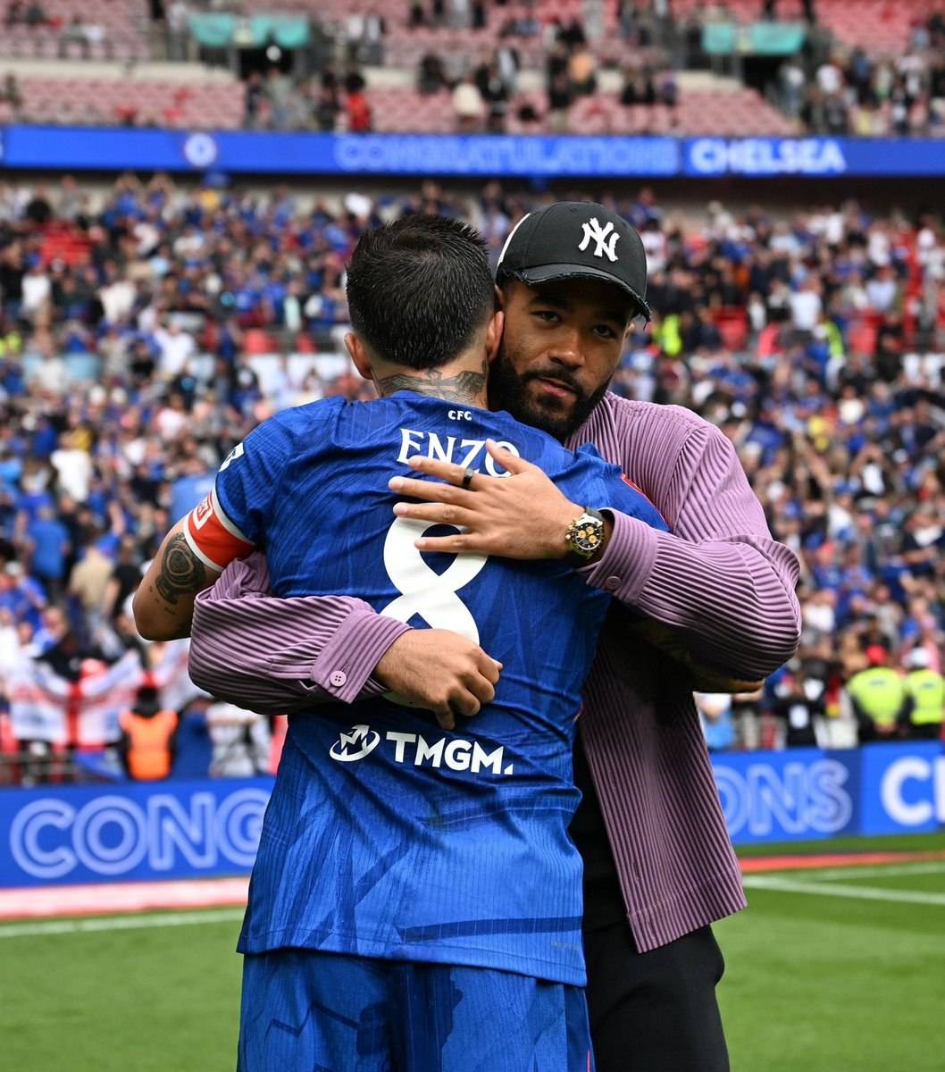Captains of Chelsea ๐จโโ๏ธ ๐ต
#CFC | #Chelsea | #EmiratesFACup
๐ฒ @CFC_ChelseaFC