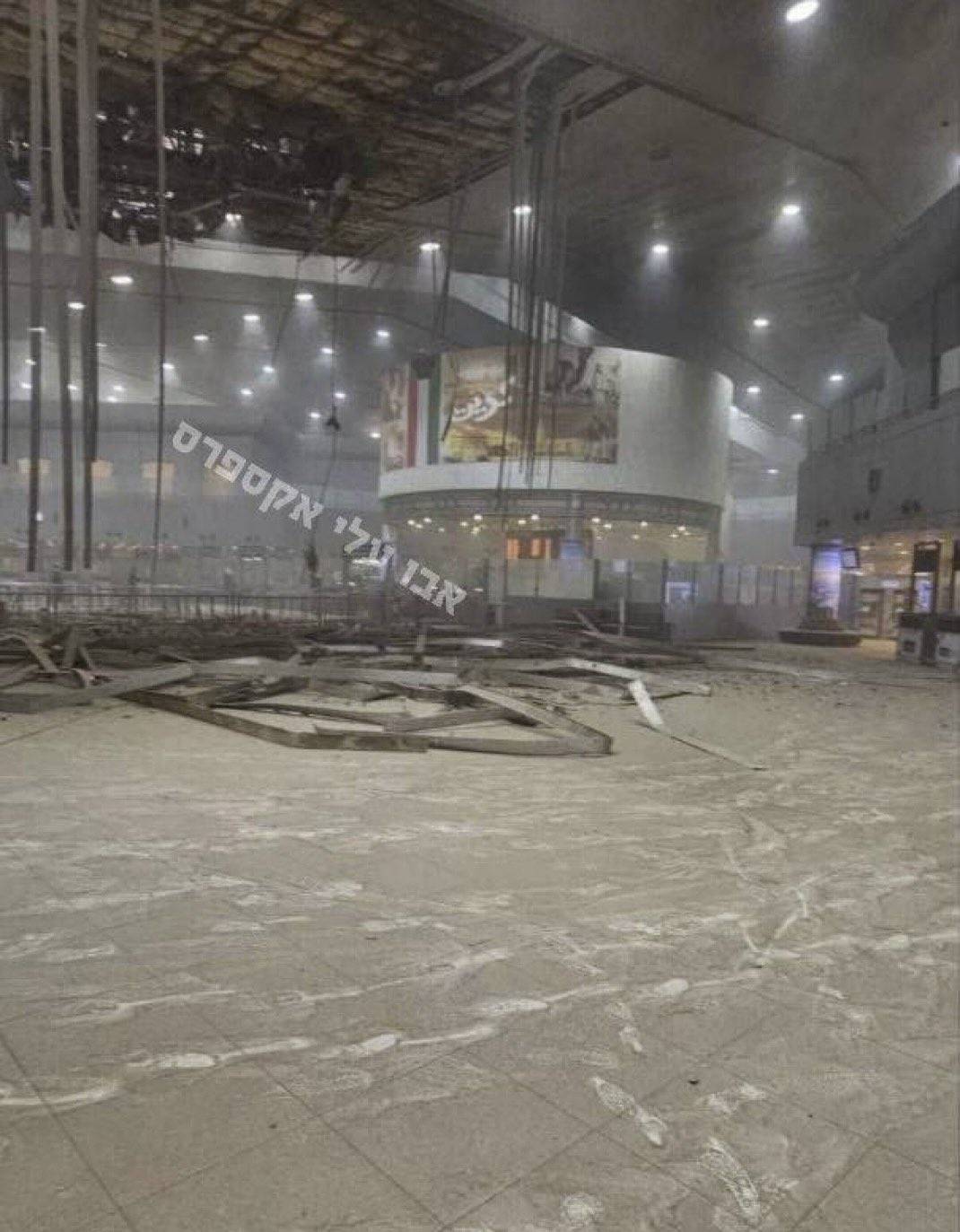 BREAKING:
Iranian suicide drones have struck Kuwait International Airport