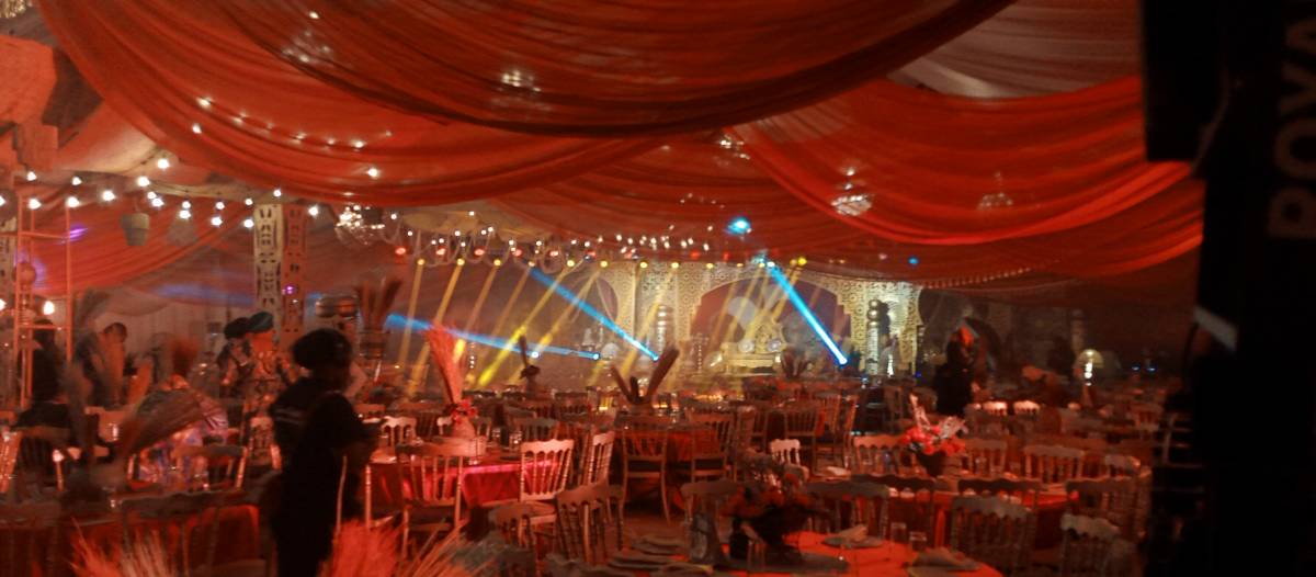 We do and deal with all kinds of stage lighting be it wedding, birthday, concert , sendforth and als...