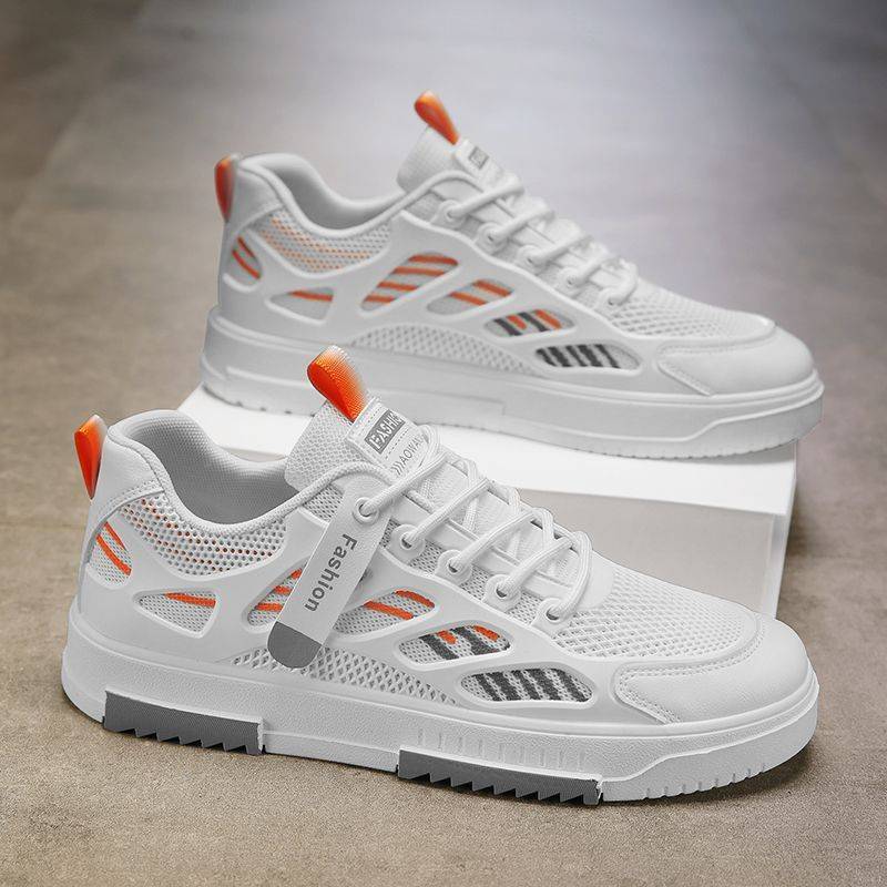 This foot wear right here is smart for weekend's hangouts.