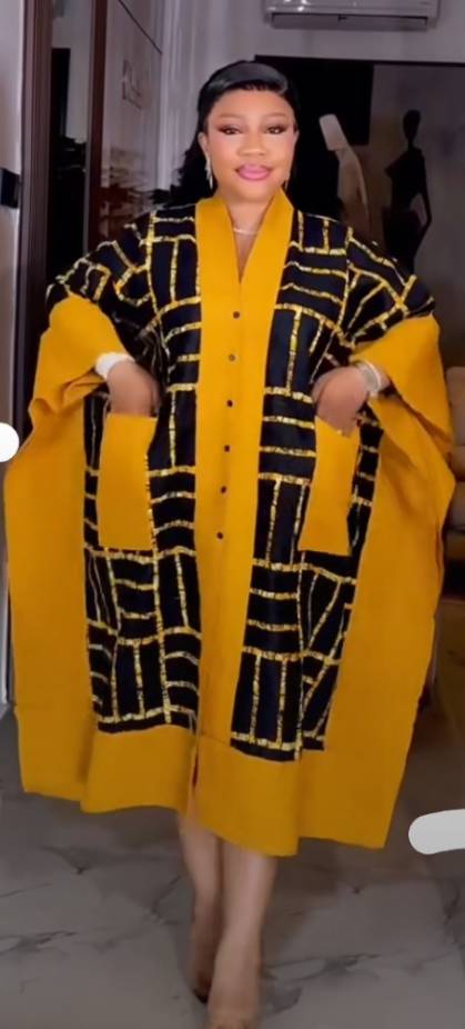 Asoke and Ankara
For more trending styles u can join my group in my page
Fashion and health
Femal...