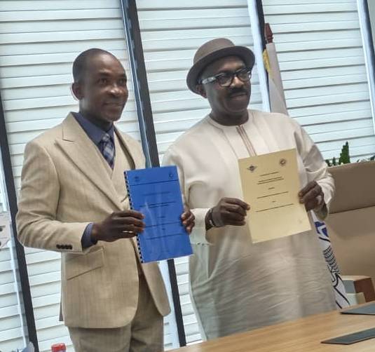 Safer Skies Ahead as Nigeria, Ghana Sign Search and Rescue Pact 

 https://newsbulletinng.com/safer-...