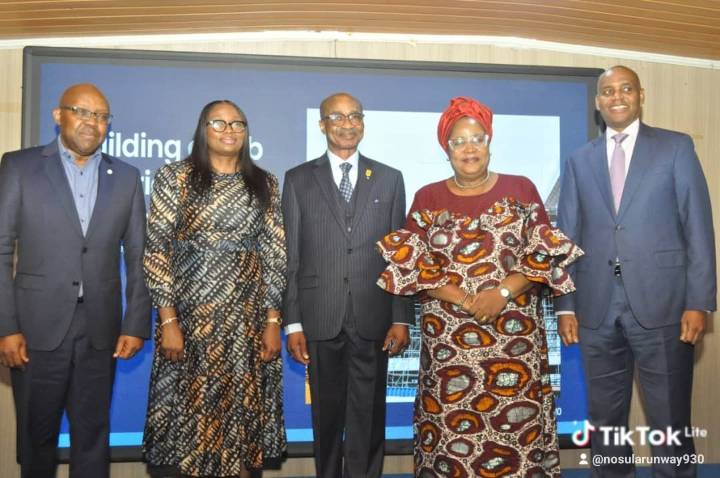 Stakeholders Support FAAN’s MMIA Hub Vision, Call for Reforms, Strong Airlines
https://newsbullet...