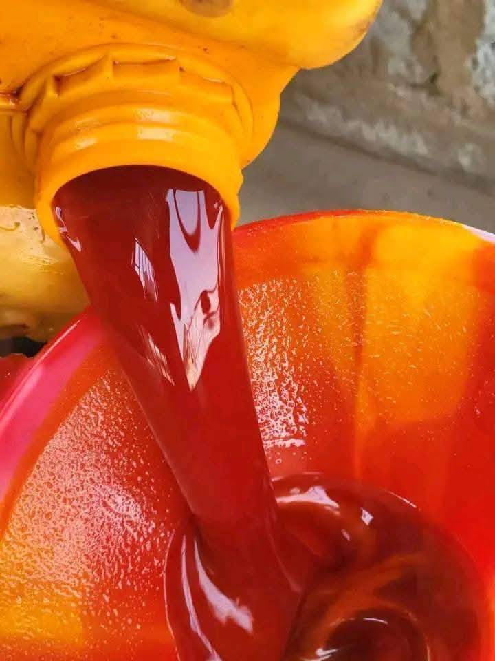 This is how original palm oil should look ๐๐ฅ
Thick. Rich. Deep red. No mixing.
At Faani Organic Oi...