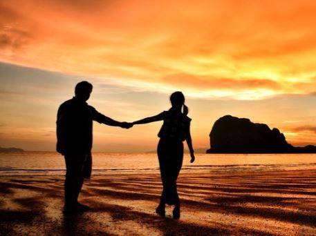 Welcome to Minges – the cheeky, no-filter corner of the internet where flirting, vibes, and a bit of...