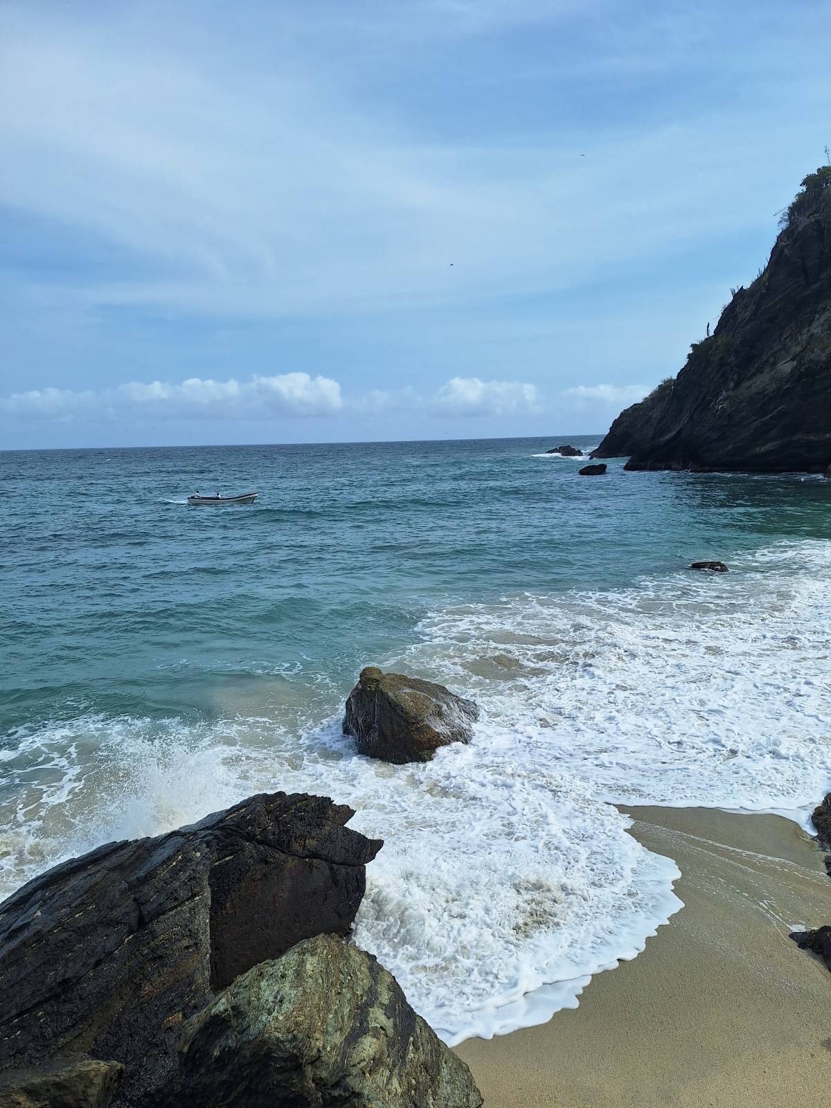 The peace that the ocean waves bring is incredible ๐๐