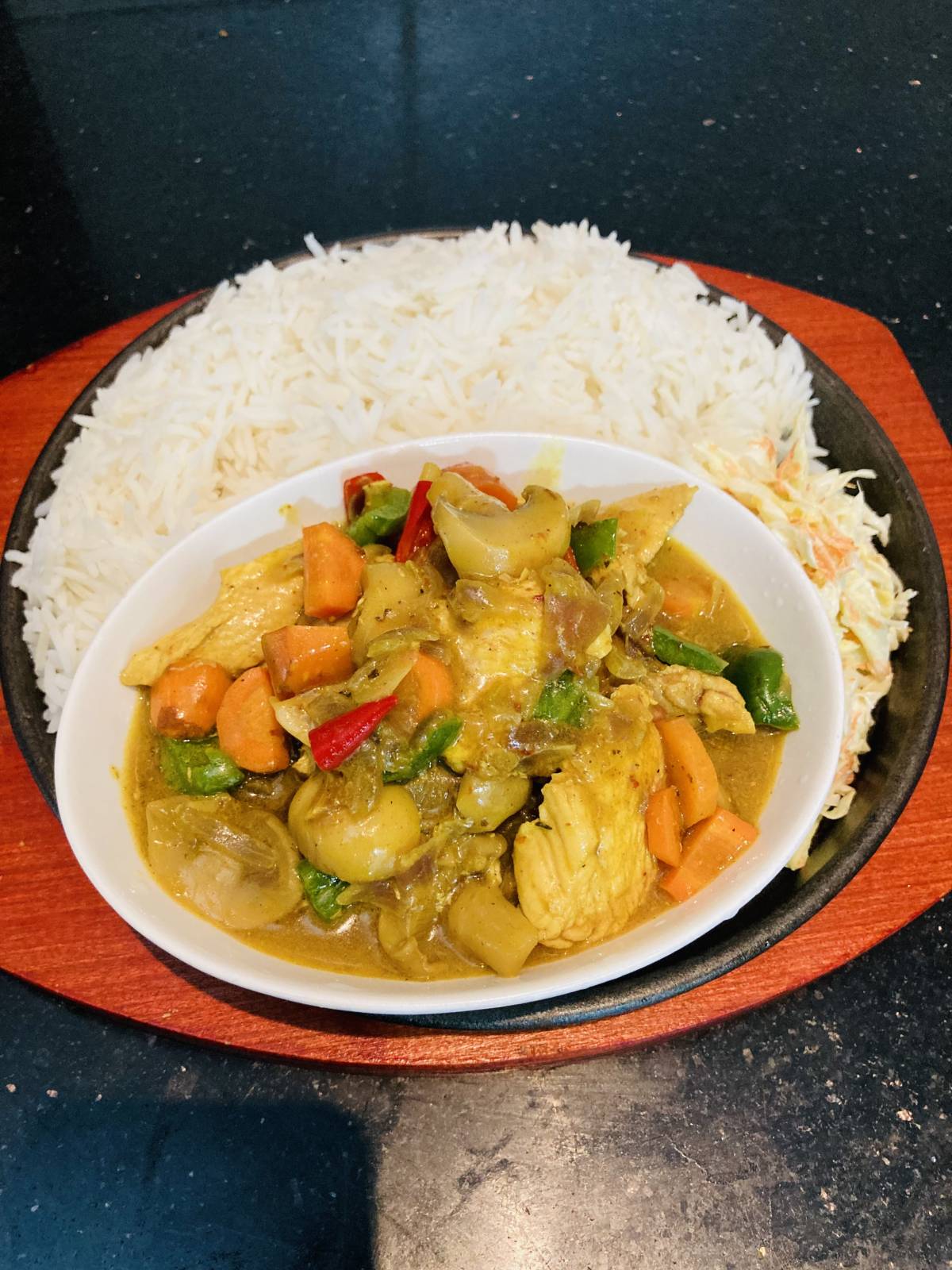 Food dey taste better when na another person money dey use buy am.😂
If you no agree, make you expla...
