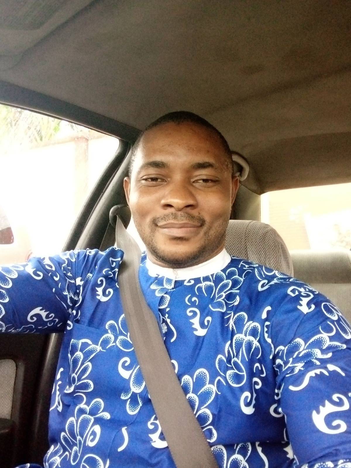 Happy Sunday to you
Let your smiles confuse your enemies and put them in disarray