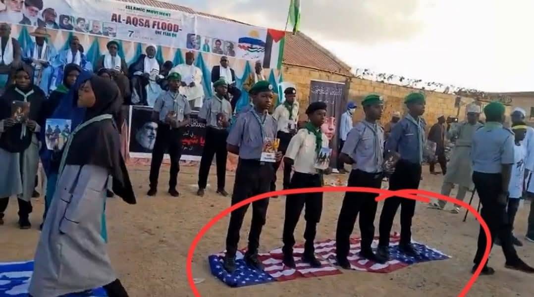 Students in the northern Nigeria spotted marching and denigrating Israeli and American flags in soli...