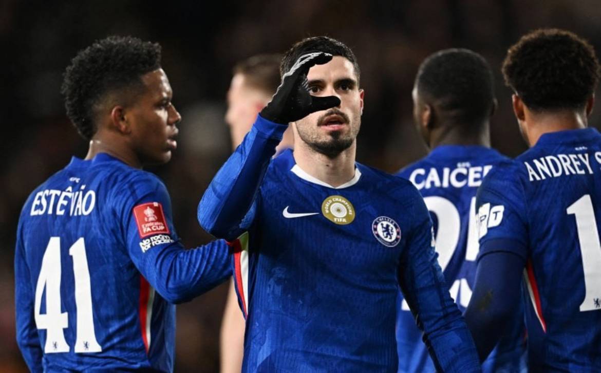 Pedro Neto vs Hull City: š®āšØš„
⢠3 GOALS
⢠92% Pass Accuracy
⢠ā 2 Chances Created
⢠ā 4 Shots on...