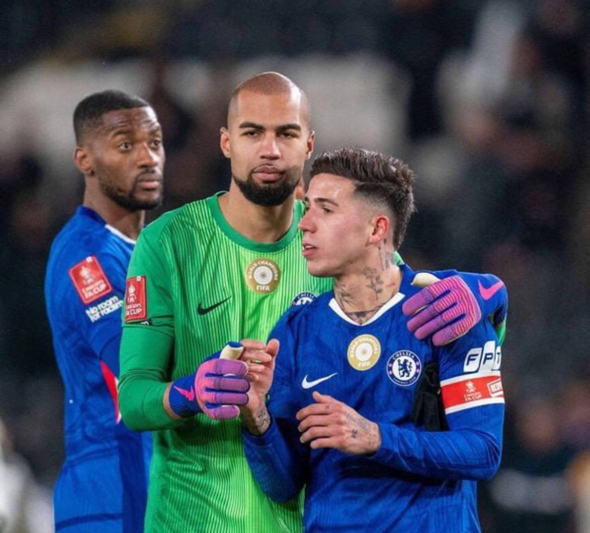 🗣Enzo Fernández on his new role under Rosenior:
"I enjoy it a lot I’ve been able to add goals and a...