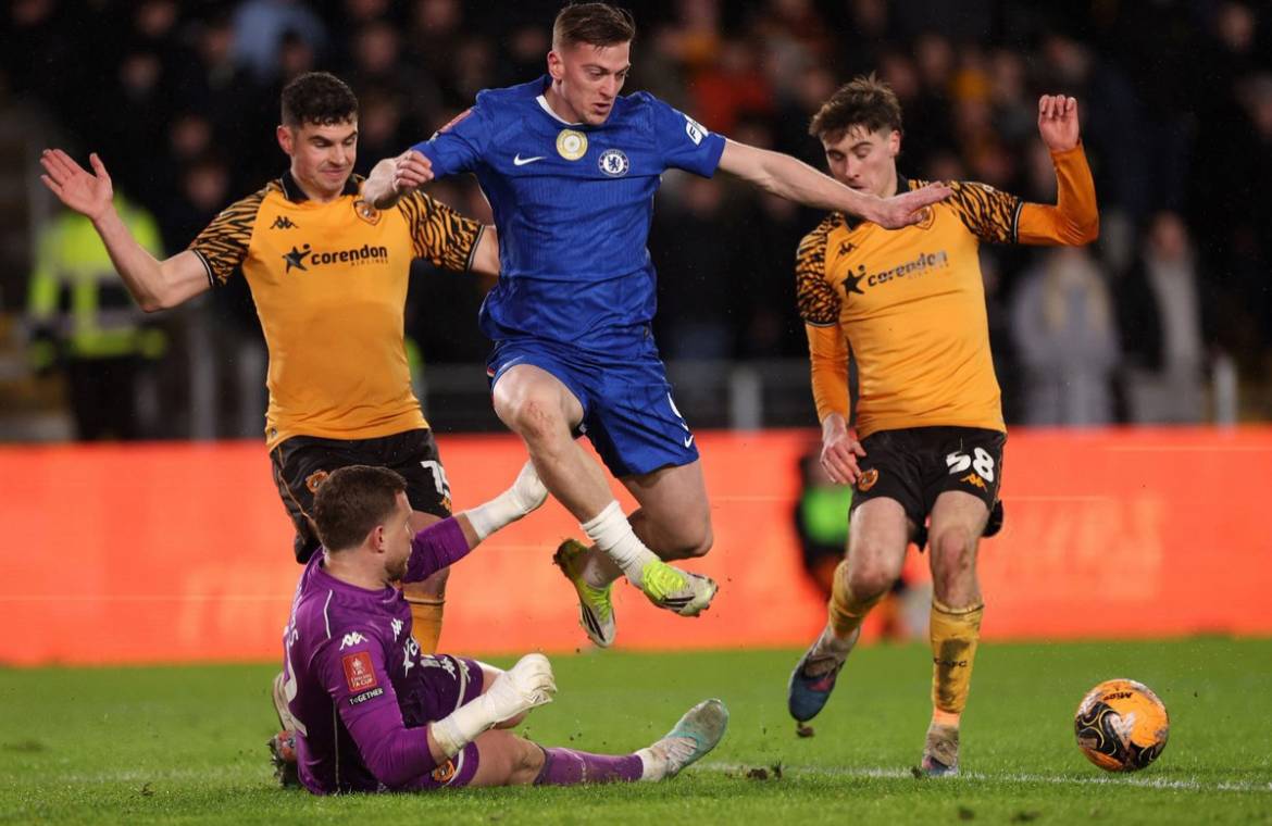 🗣Liam Rosenior on Delap's performance against Hull City:
"That’s what Liam’s all about. Running in...