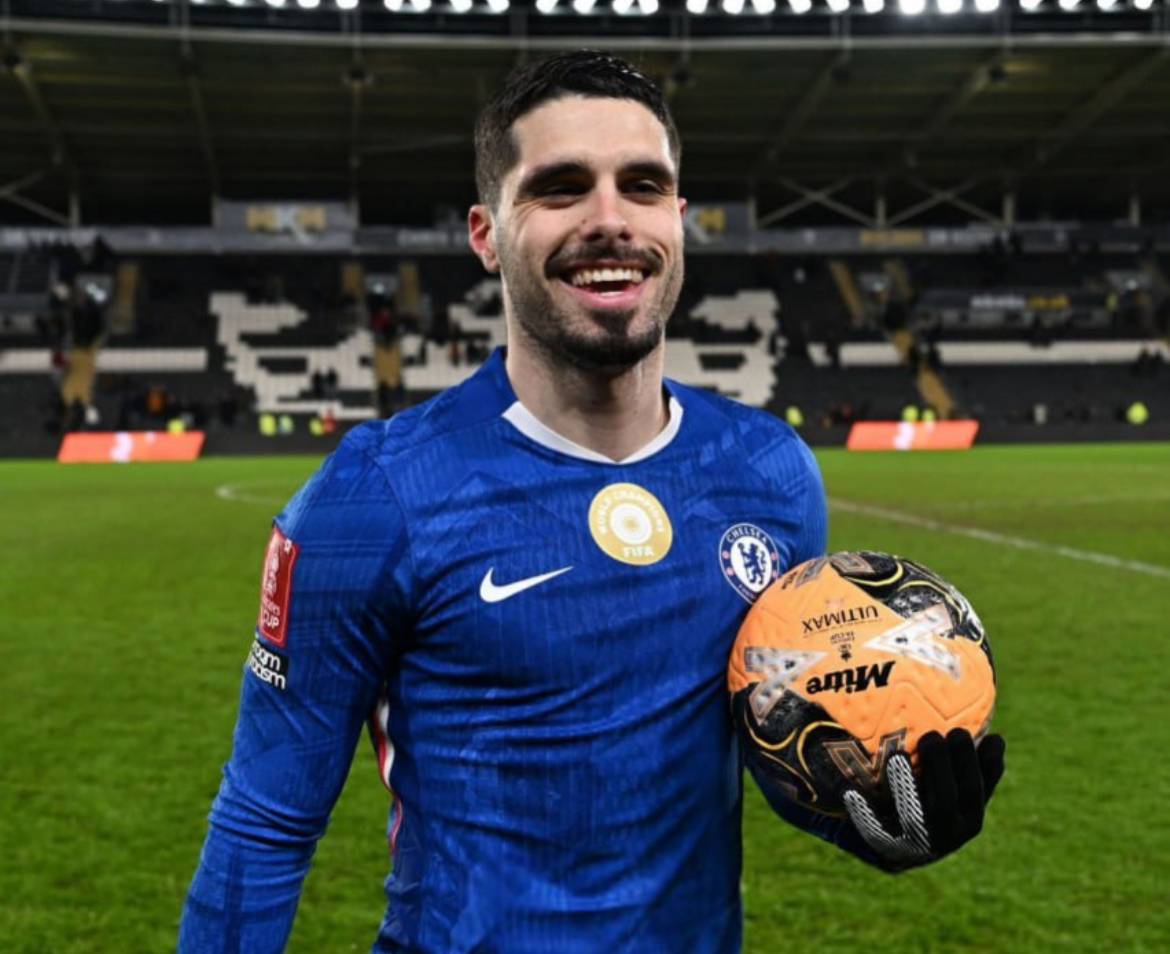 Pedro Neto vs some top European wingers this season:
Pedro Neto: 14 G/A
Kvicha Kvaratskhelia: 13 G...