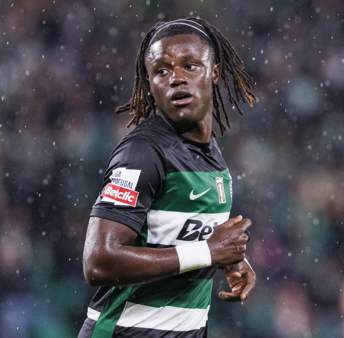 18‑year‑old Sporting winger Geovany Quenda has been carrying out much of his recovery from a fractur...
