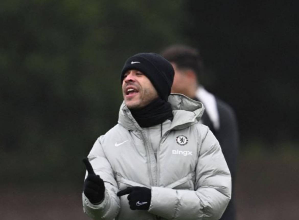 🗣Rosenior on Chelsea’s win over Hull last week in his programme notes
It was a really professional...