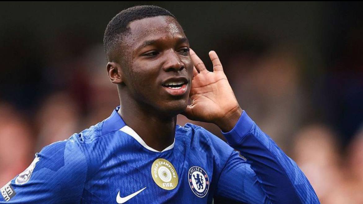 🔵 Moises Caicedo is the ONLY player in Europe’s top 5 leagues this season with:
▪️︎ 100+ ball reco...