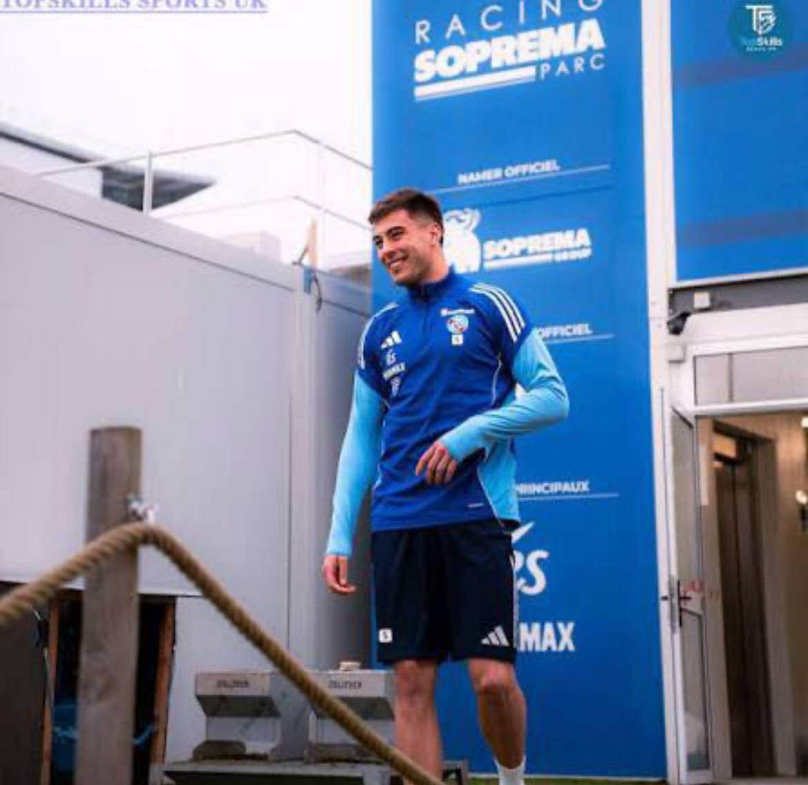 🗣️ Strasbourg boss Gary O'Neil on Anselmino:
"Aaron has an ‘awareness’ in the same hamstring that c...