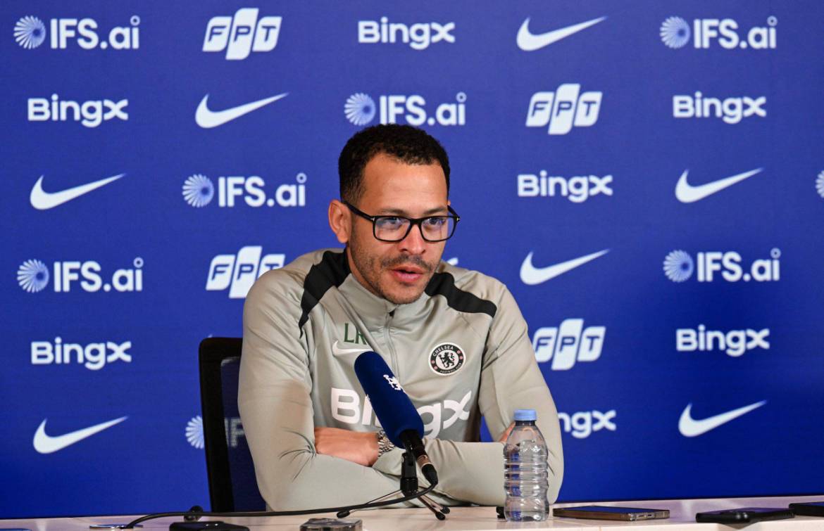 Part 1

🗣️ Liam Rosenior:

"It would [be a statement to beat Arsenal]. You want to win every game. I...