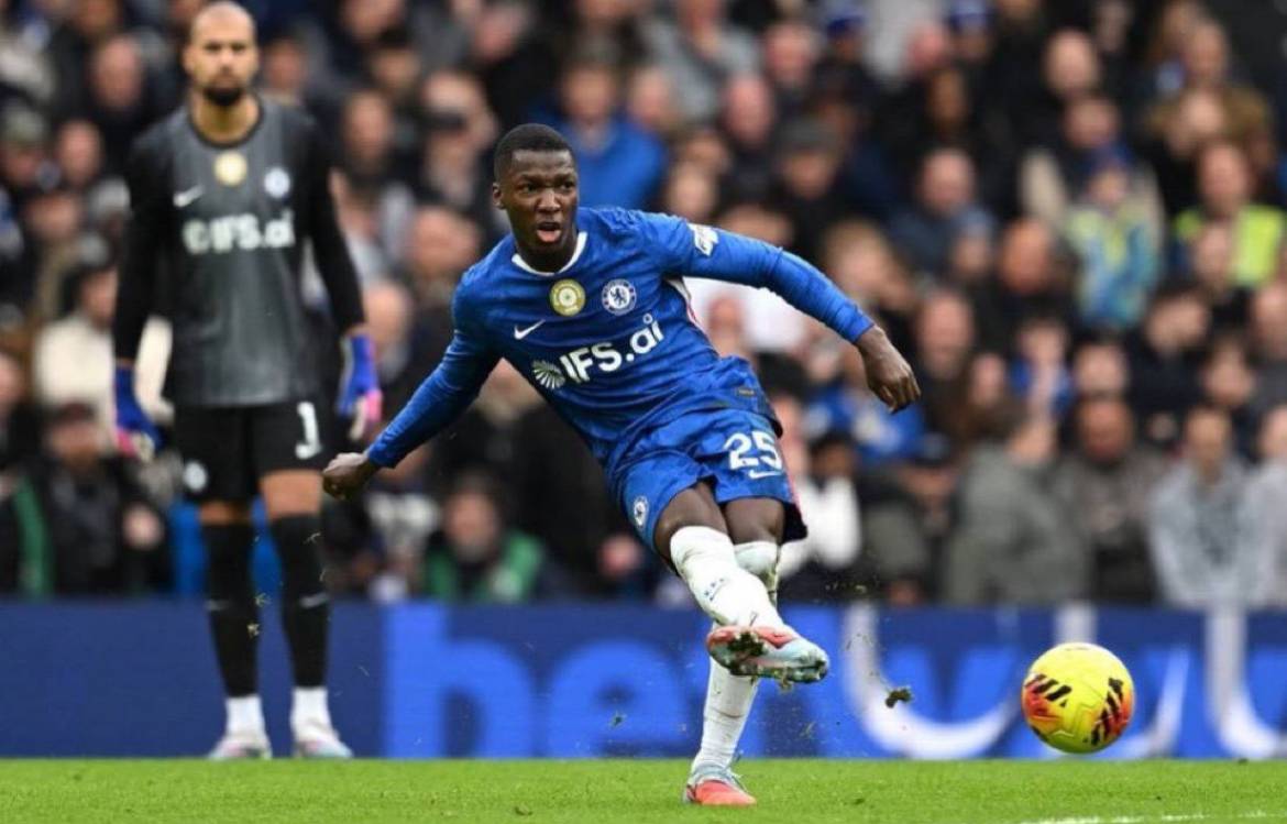 ๐จ Moises Caicedo completed all 31 of his passes in the first half against Arsenal.
#CFC | #Chelsea...