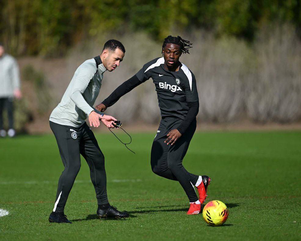 🗣️ Liam Rosenior:
"There needs to be a review at the end of the season, the way the teams are affe...