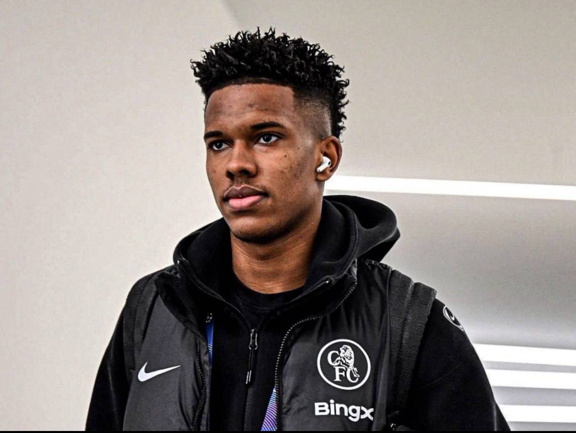 ๐จ๐ง๐ท Estevao Willian is back running on a pitch again!
๐ Nizaar Kinsella - BBC Sport
#CFC | #Chel...