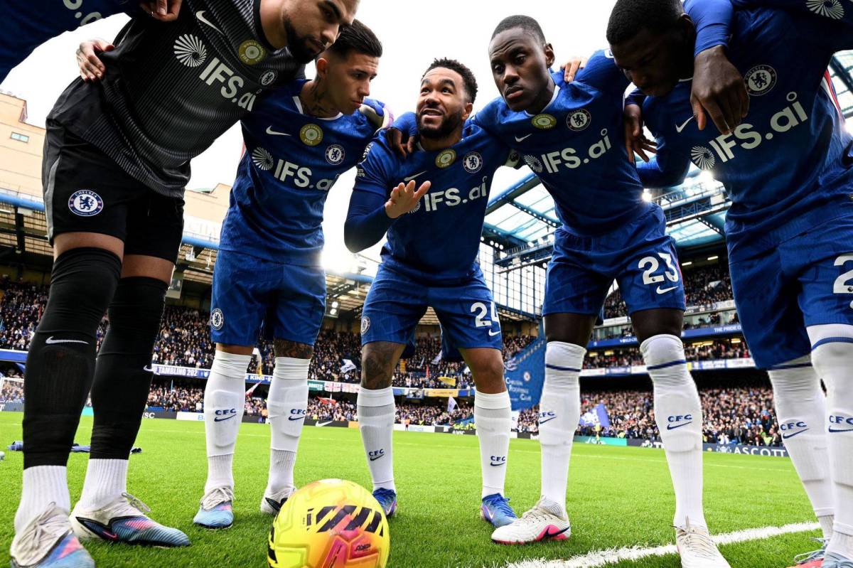 ๐จ The view around Stamford Bridge is that Chelsea may need as many as 7 wins from their final 10 Pr...