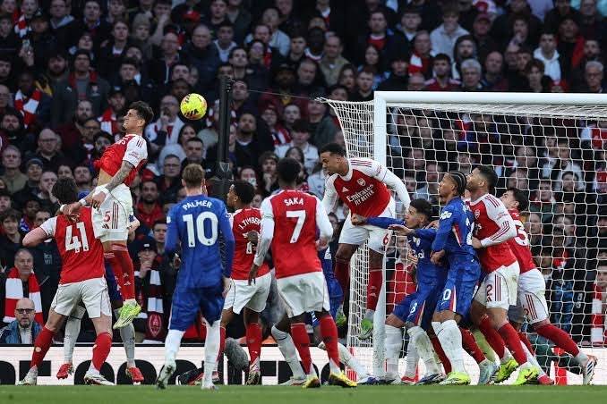 ๐ฃ Ruud Gullit:
"I watched the game between Arsenal and Chelsea. What a dredging competition. It wa...