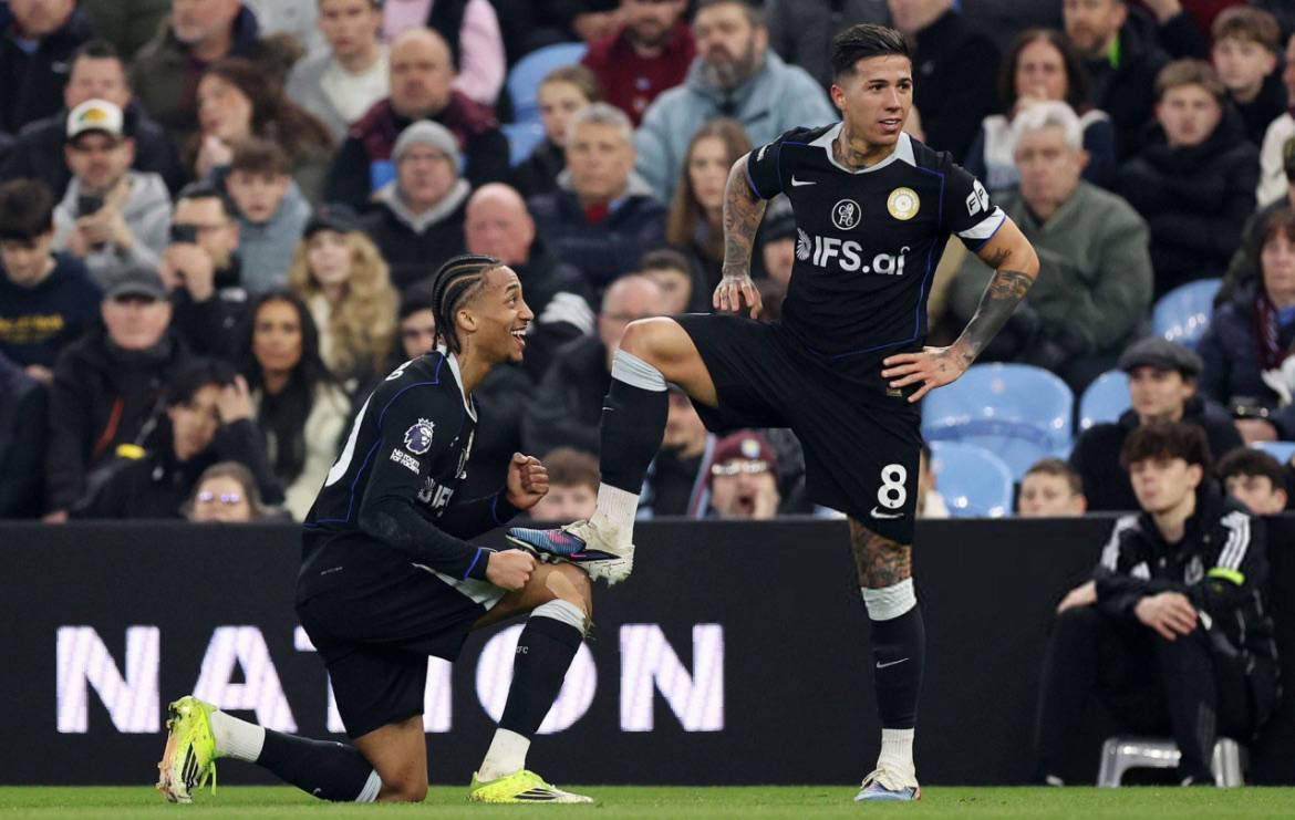 Enzo Fernández for Chelsea:
27 goals
27 assists
54G/A in 157 Games.
#CFC | #Chelsea
📲 @CFC_Ch...