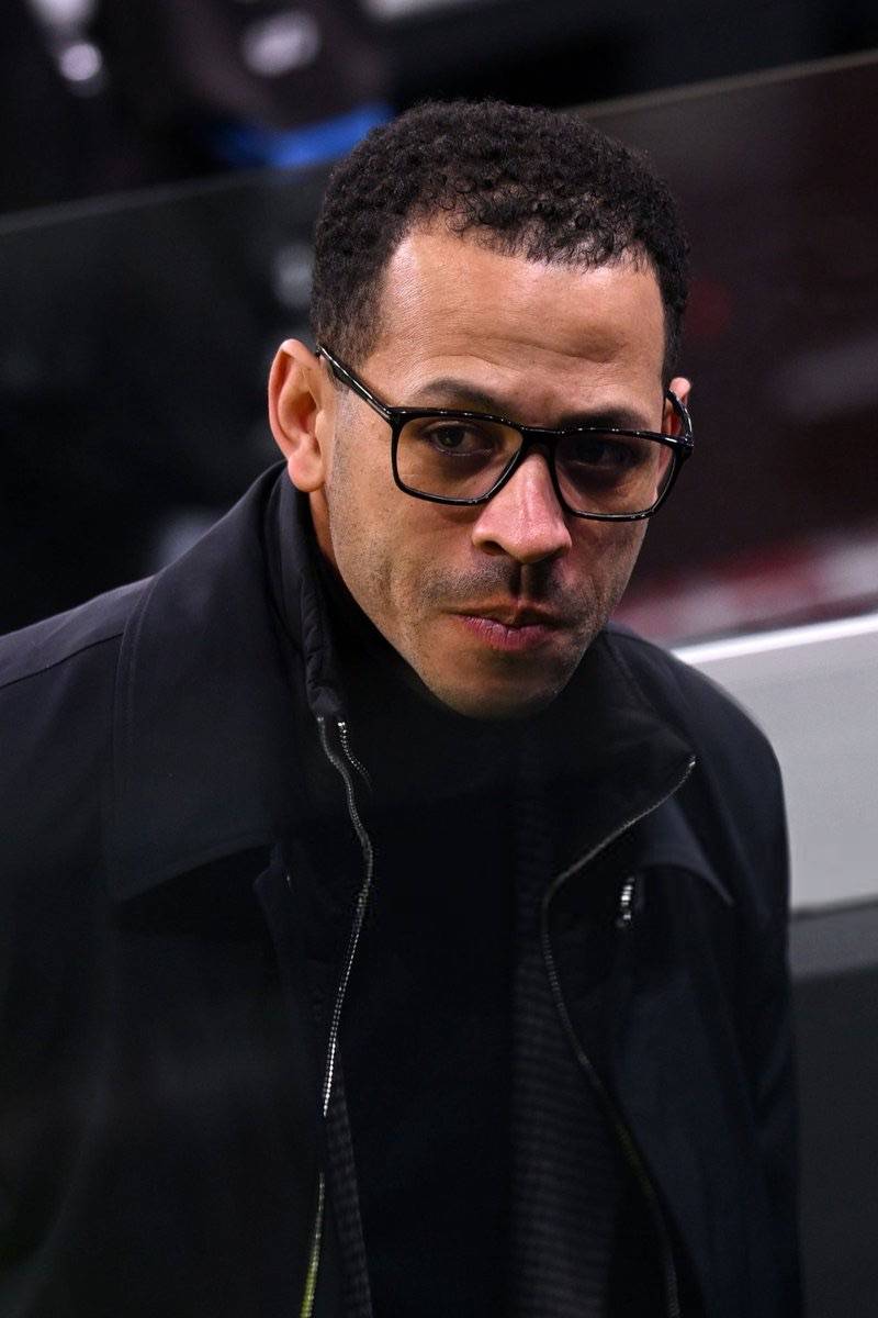 🗣️Andy Cole on Liam Rosenior
Liam is a genuine guy, a real nice kid, an intelligent kid. For him t...