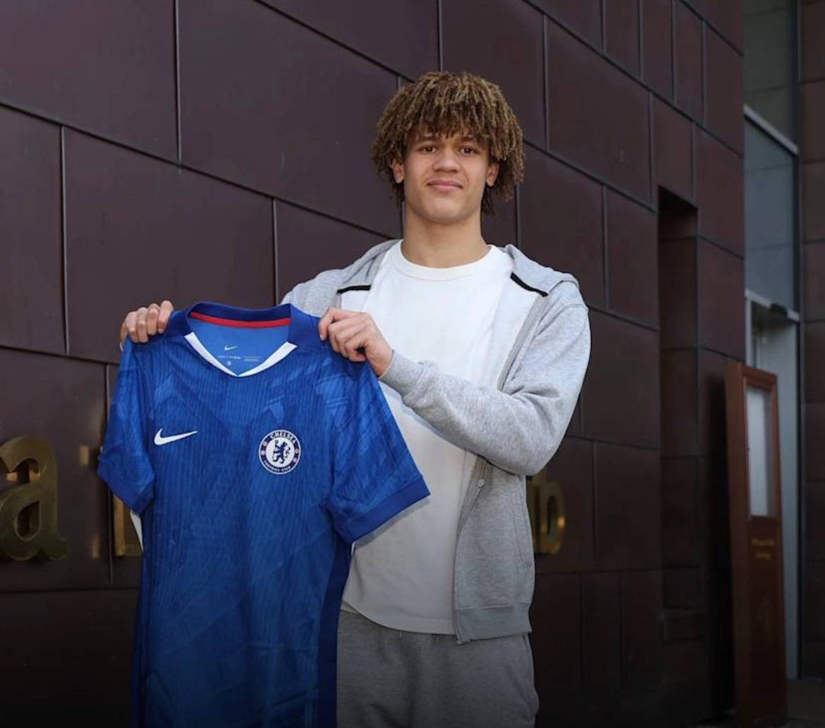 OFFICIAL: Academy defender Landon Emenalo has signed a new contract at Chelsea until 2031.
#CFC | #...