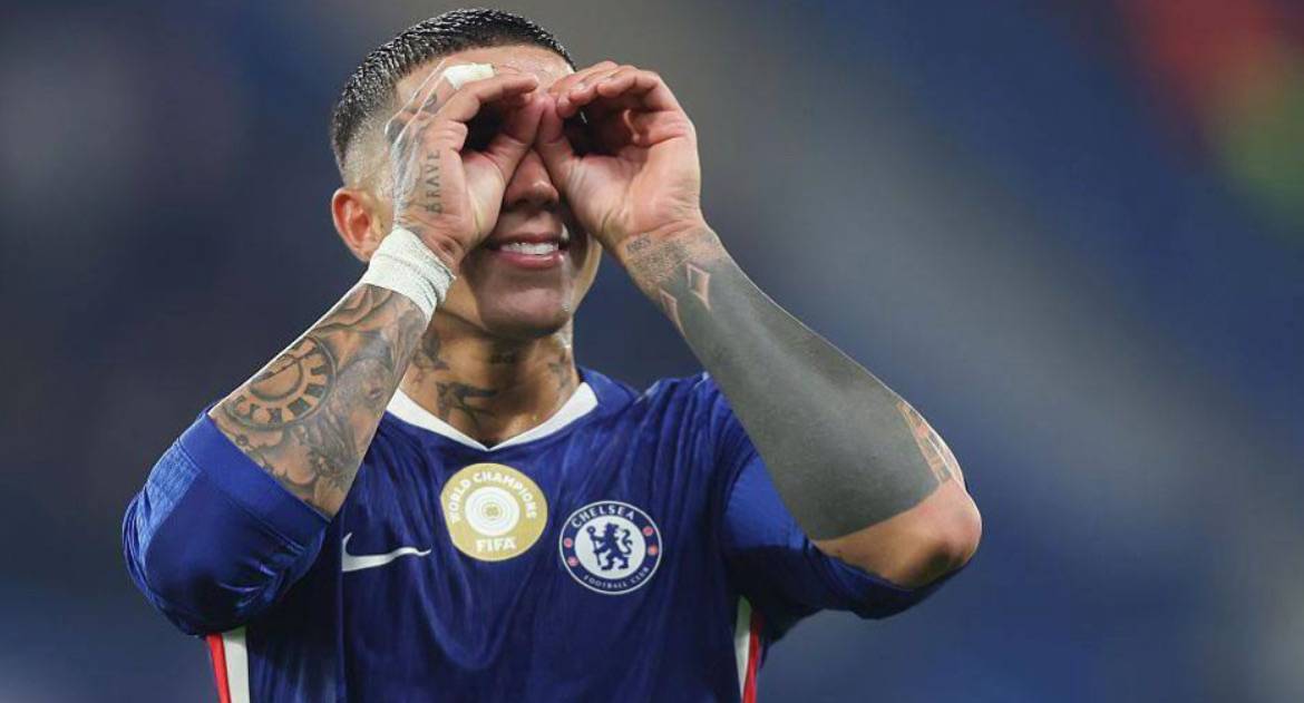Enzo Fernández is a long-term target for Paris Saint-Germain, and should Chelsea fail to qualify for...