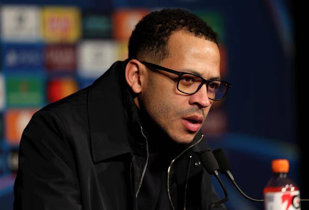 🗣️ Rosenior on the lack of subs:
“We were in a really good place. The last thing you want to do is...