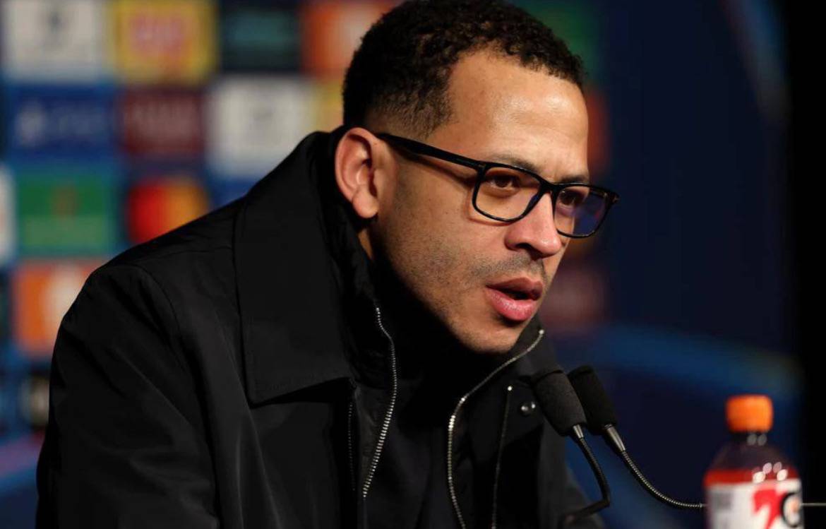 🗣️ Liam Rosenior:
"I make mistakes; everybody makes mistakes. It’s not all on me. It’s not all on t...