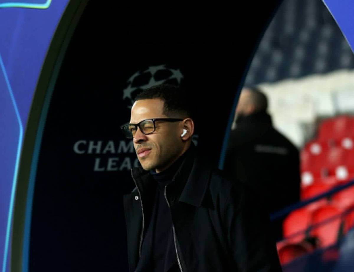 🗣️ Liam Rosenior Matchday Programme Notes on PSG:
“But it's only half-time in the tie. We've seen...