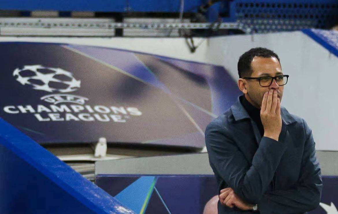 🗣️ Gary Lineker advises Liam Rosenior:
“Stick to the coaching, which obviously you can see the patt...