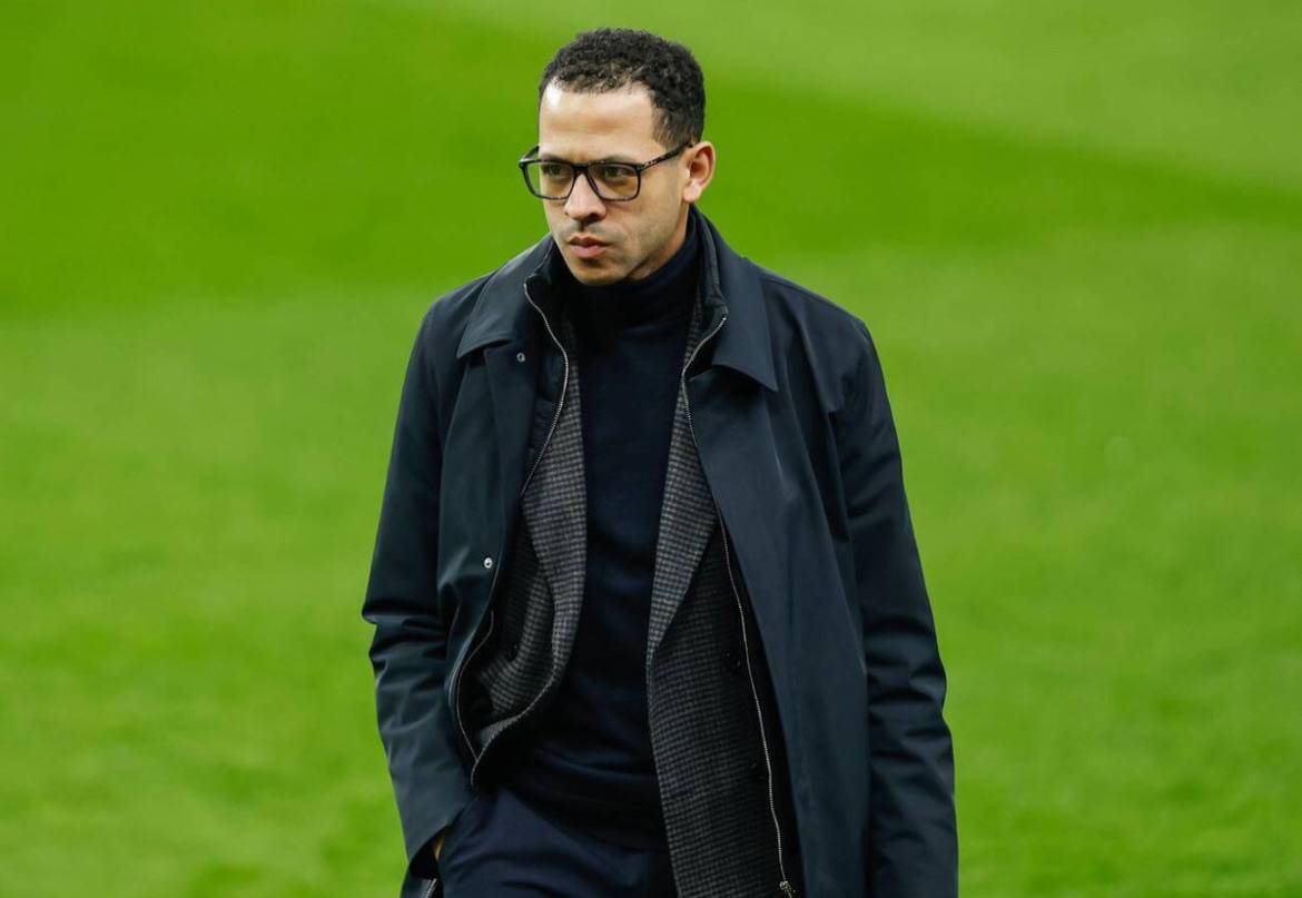 Chelsea maintain their support in Liam Rosenior. He also spoke in public about meetings, mentioning...