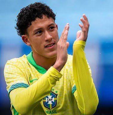 π§π· Cruzeiro have announced the contract renewal of 17-year-old Felipe Morais until 2029, with an int...
