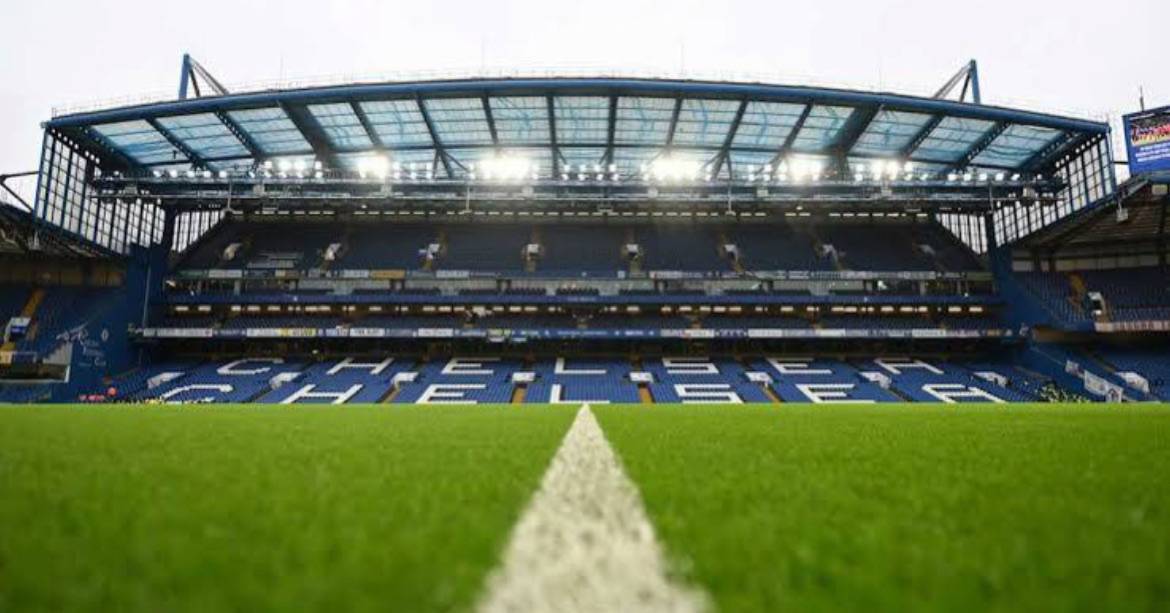 🗣️ Finance expert Kieran Maguire:
"Chelsea have only a 40,000‑capacity stadium and are around half...