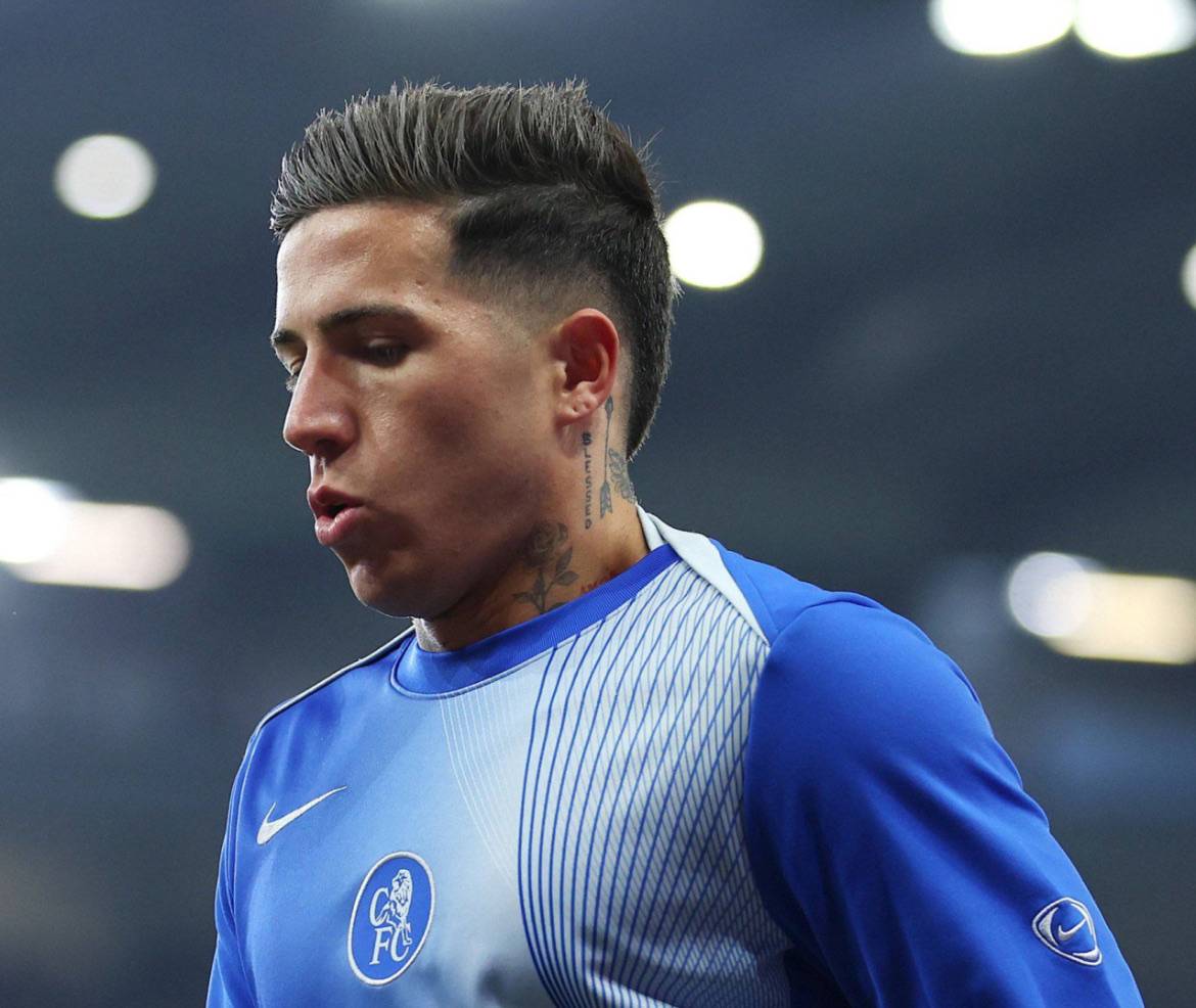 Part 2

Chelsea paid big money for Enzo Fernandez; they will not accept a normal proposal. Sometimes...