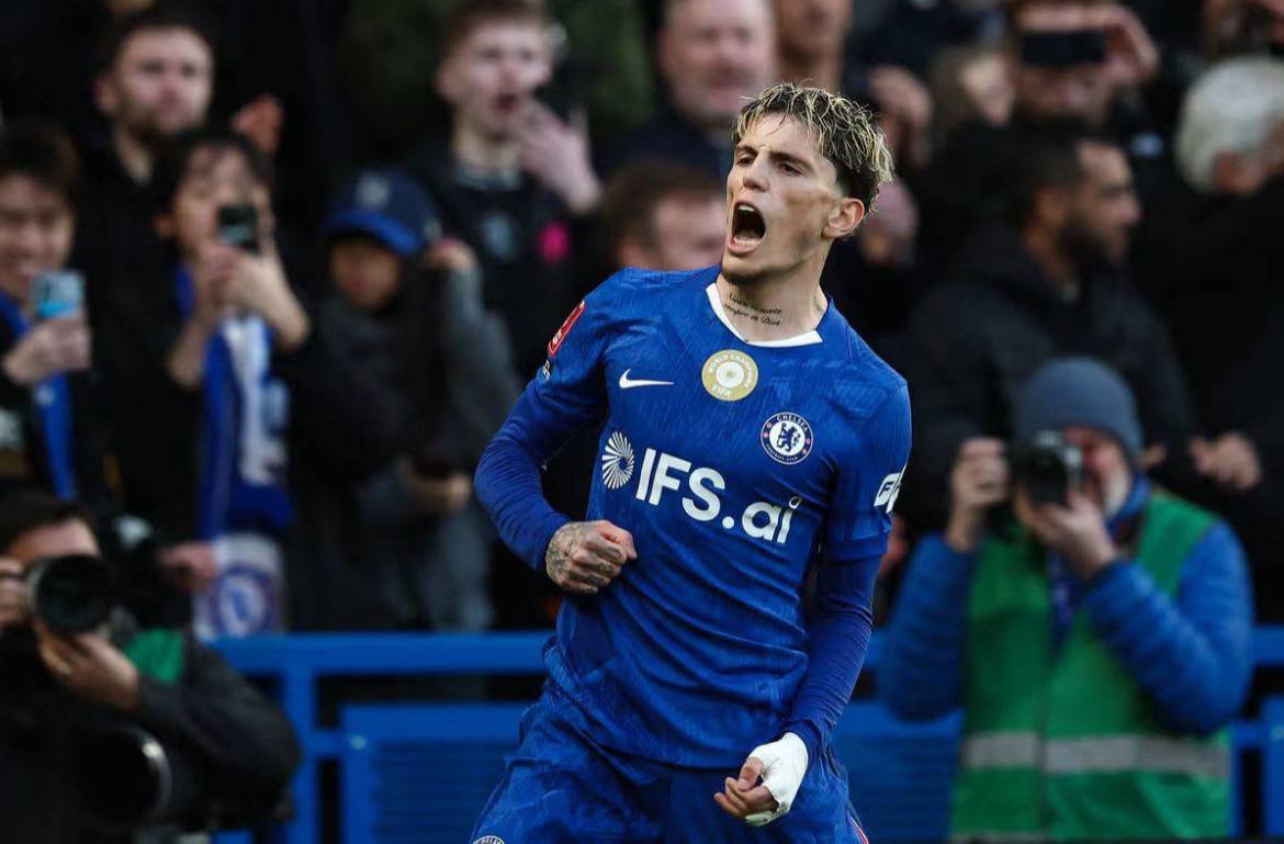 🗣️ Alejandro Garnacho:
"Sometimes the first seasons are more hard, but yeah, I will work really ha...